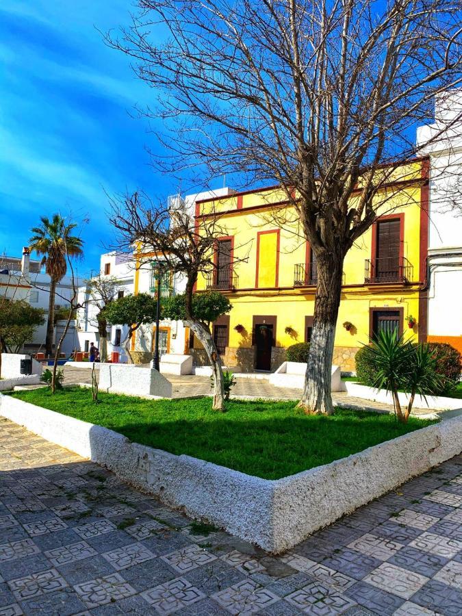 6 Grifos Turisticas * Barbate